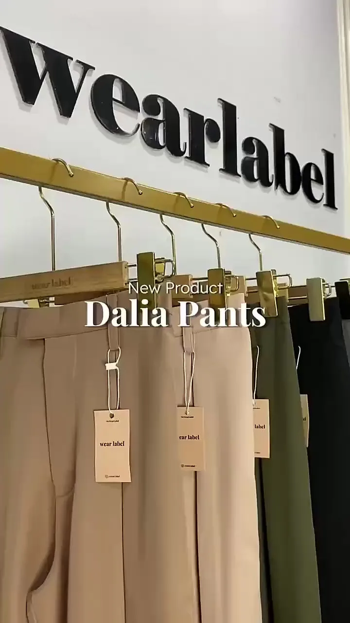 dalia-wide-pants video