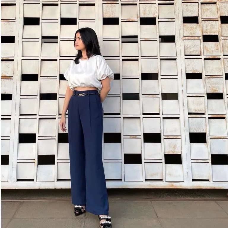 yora-loose-pants — navy